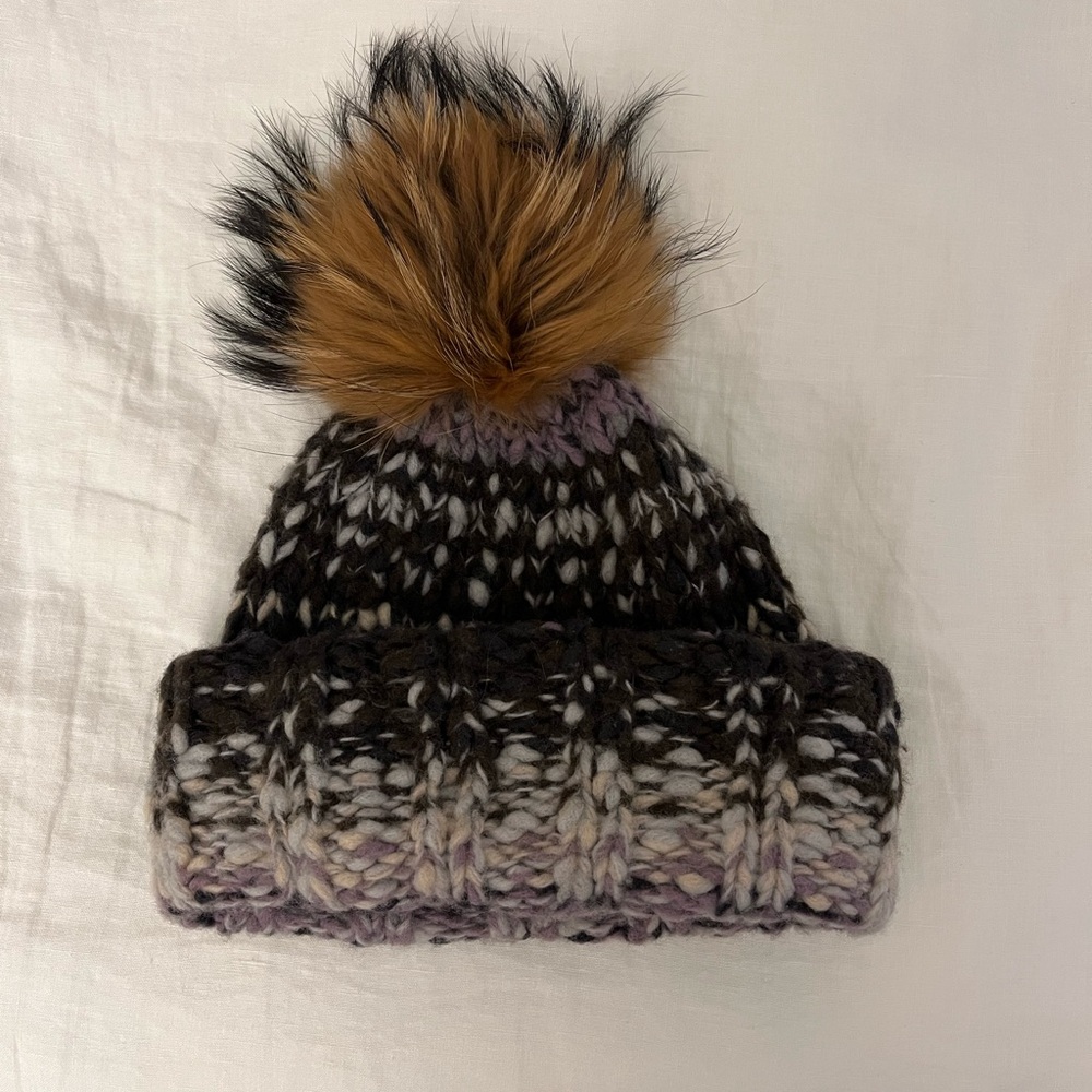FRYE Chunky Degrade Beanie Violet | Women’s Winter Wool Knit Hat Raccoon Fur Pom
